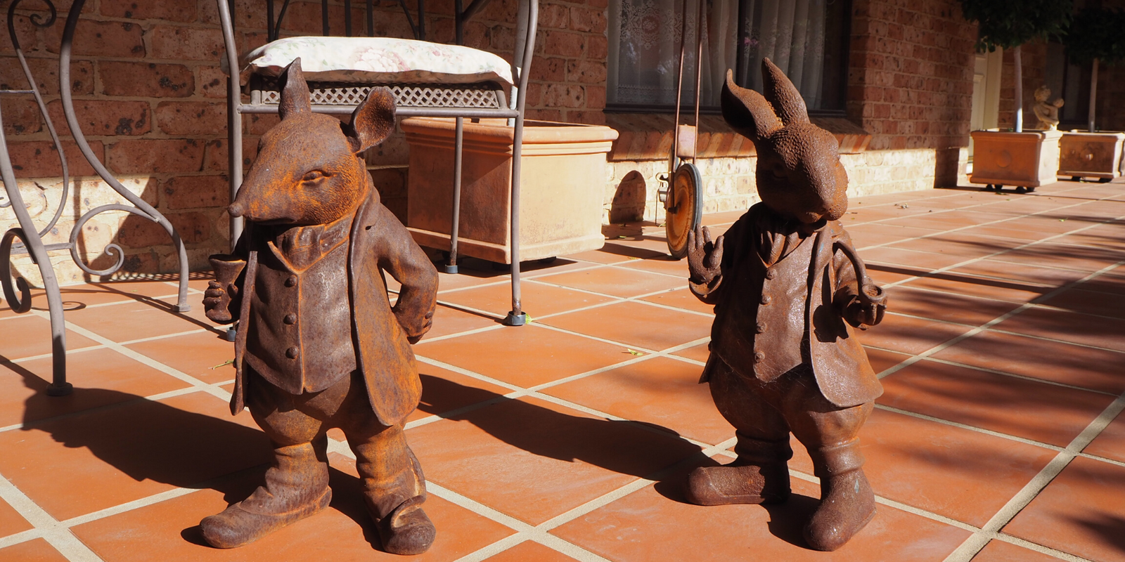  Stylish Cast Iron Pieces