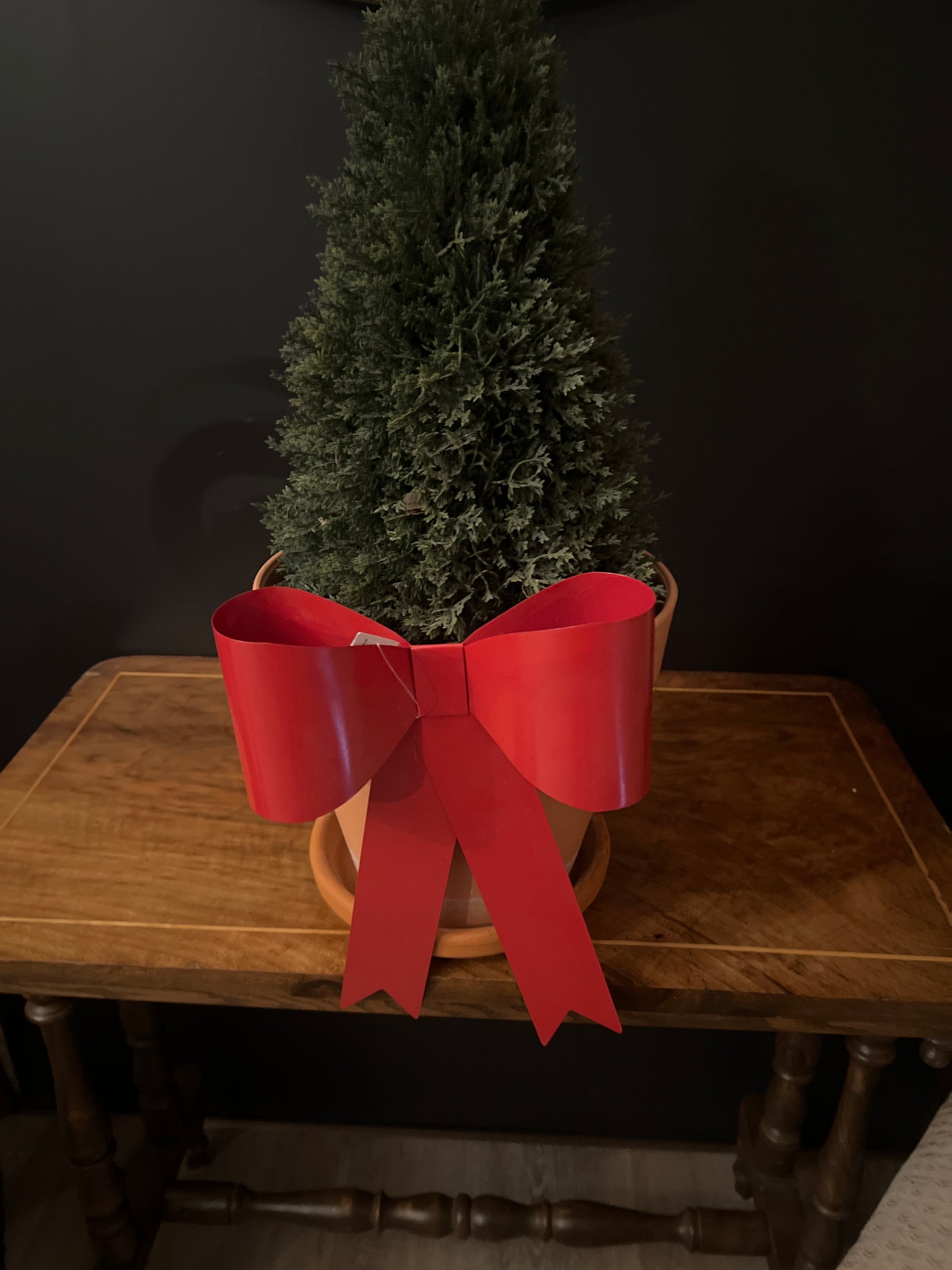  Large Metal Red Bow