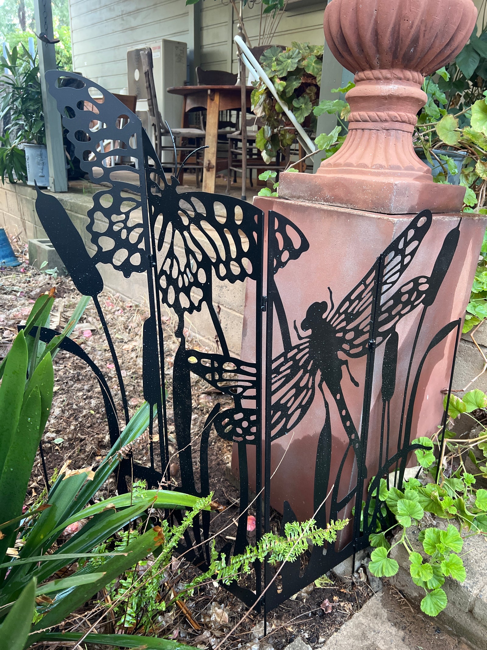 Black butterfly and Dragonfly screen
