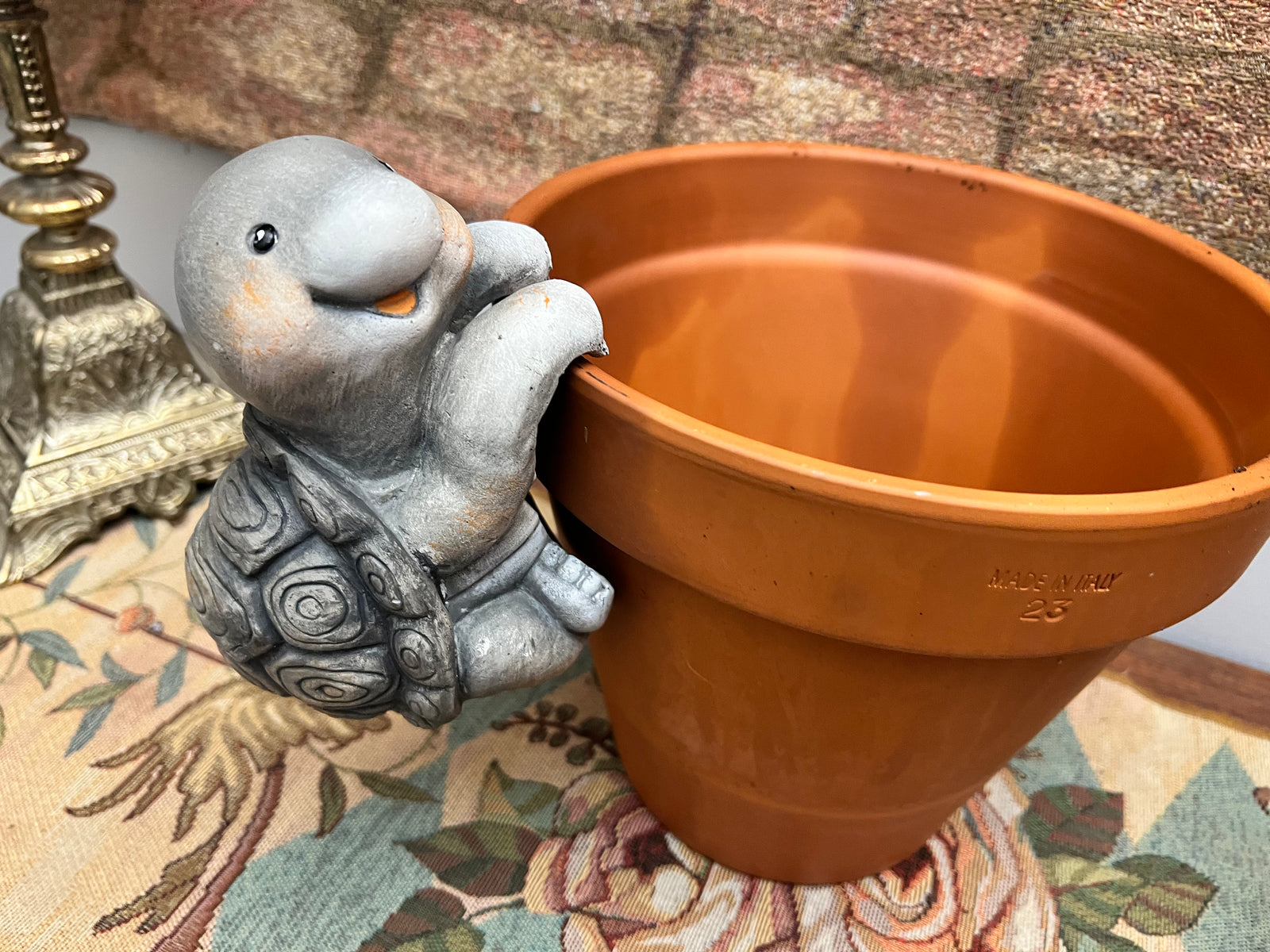  Large Hanging Pot Sitter -Tort