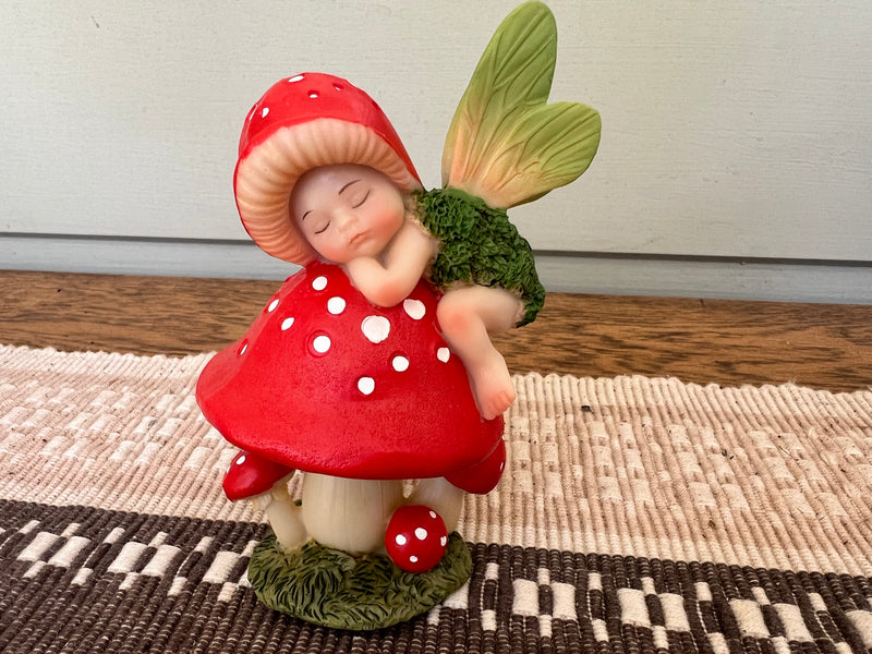  Woodland Pixie sleeping on Mushroom