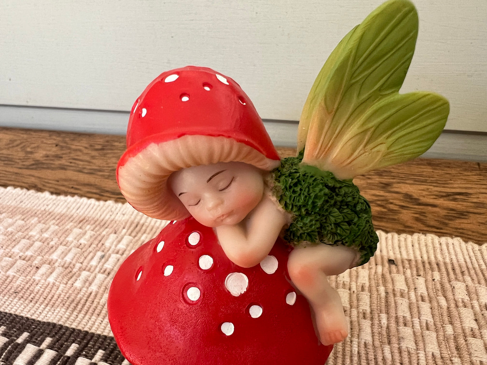  Woodland Pixie sleeping on Mushroom