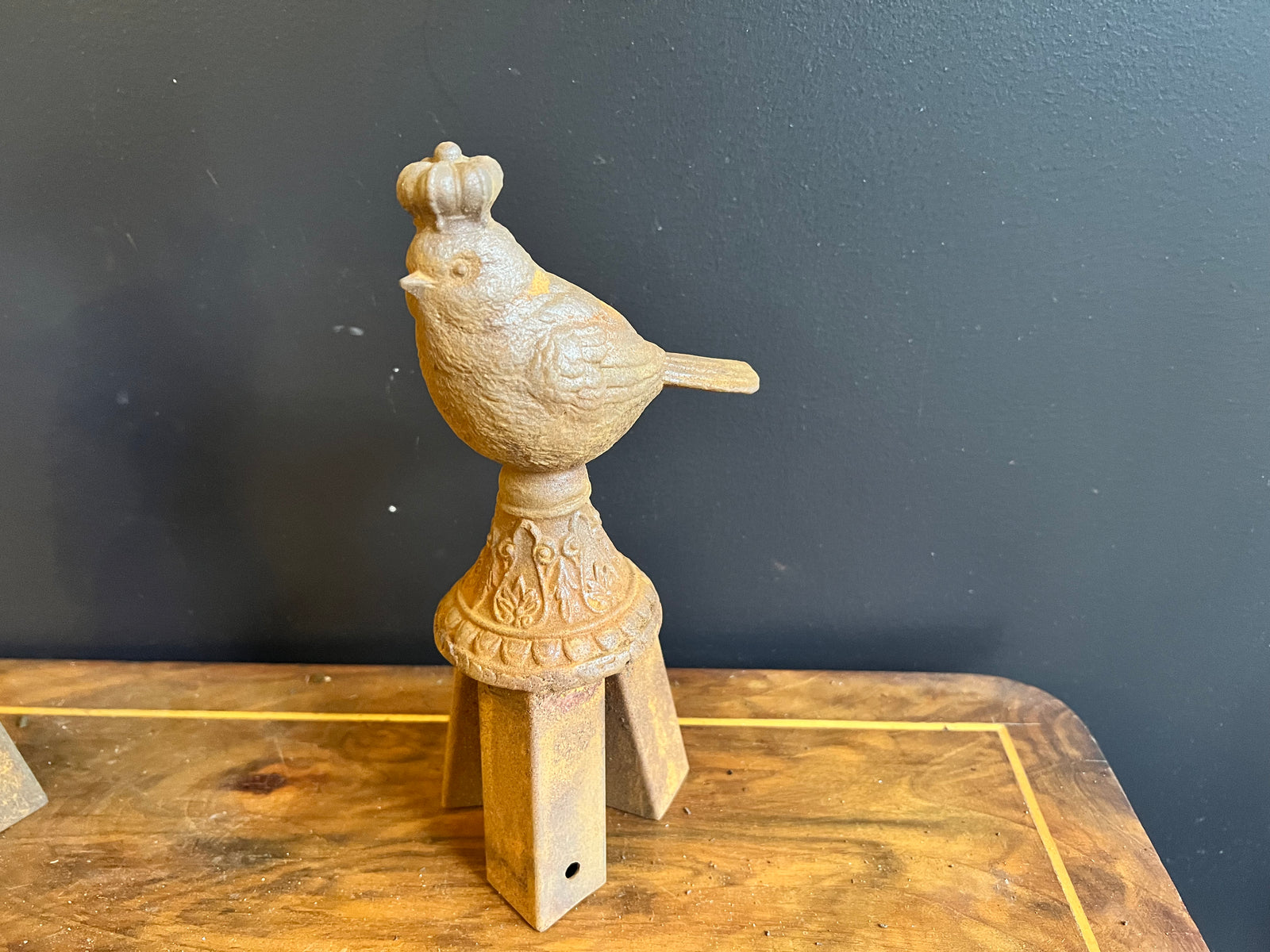  Stake Topper Royal Bird Cast Iron - Rust A
