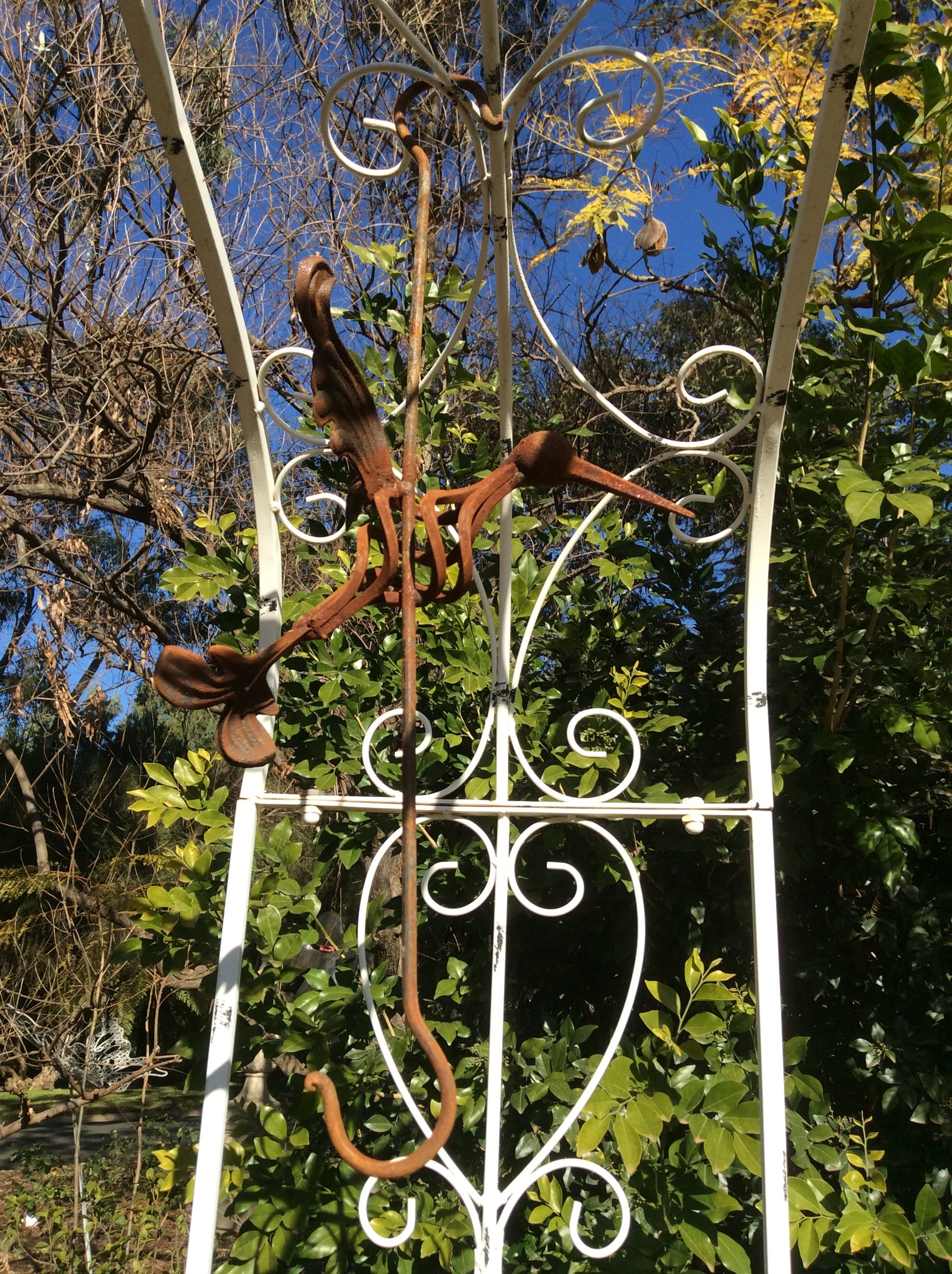  25-8-18-2000.undefined