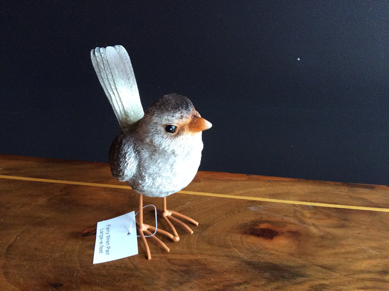  Large Fairy Wren with Feet Brown/White