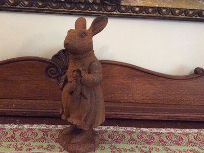  Cast Iron Willow Mother Rabbit - Small