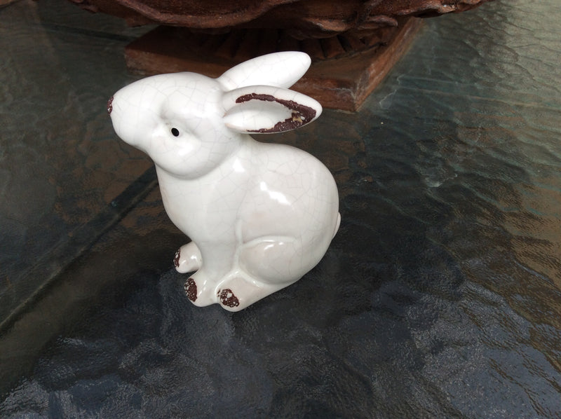  Curious White Crackle Glaze Rabbit