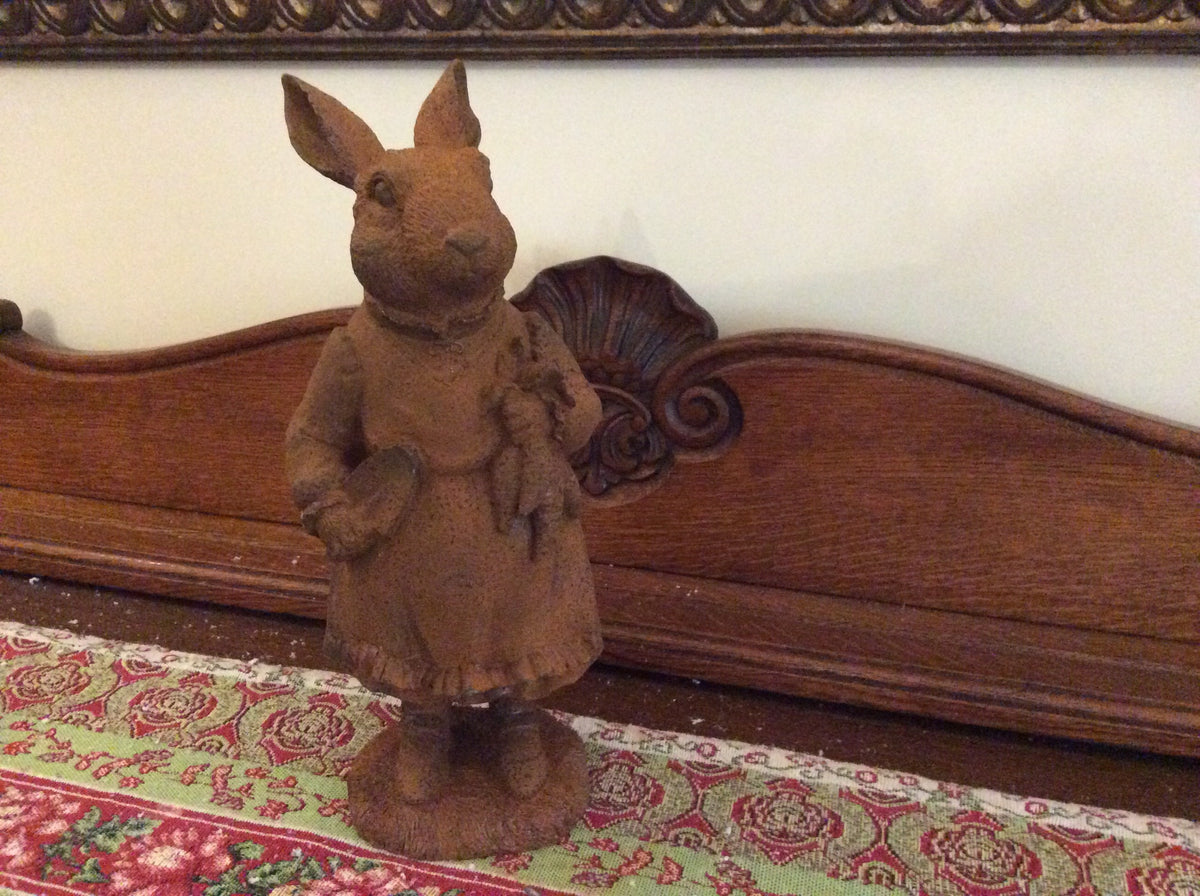  Cast Iron Willow Mother Rabbit - Small
