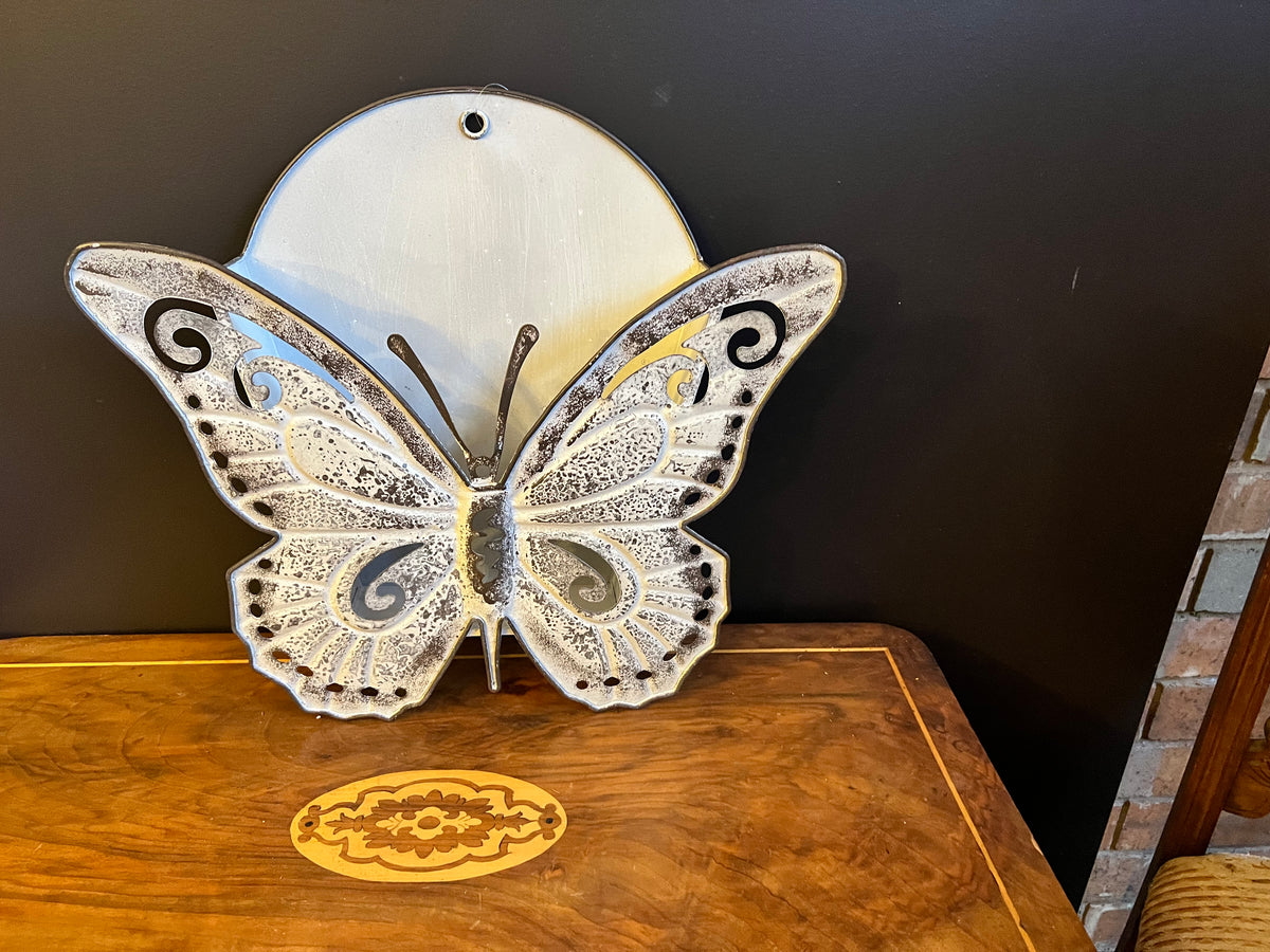  Distressed Finish Butterfly Wall Planter
