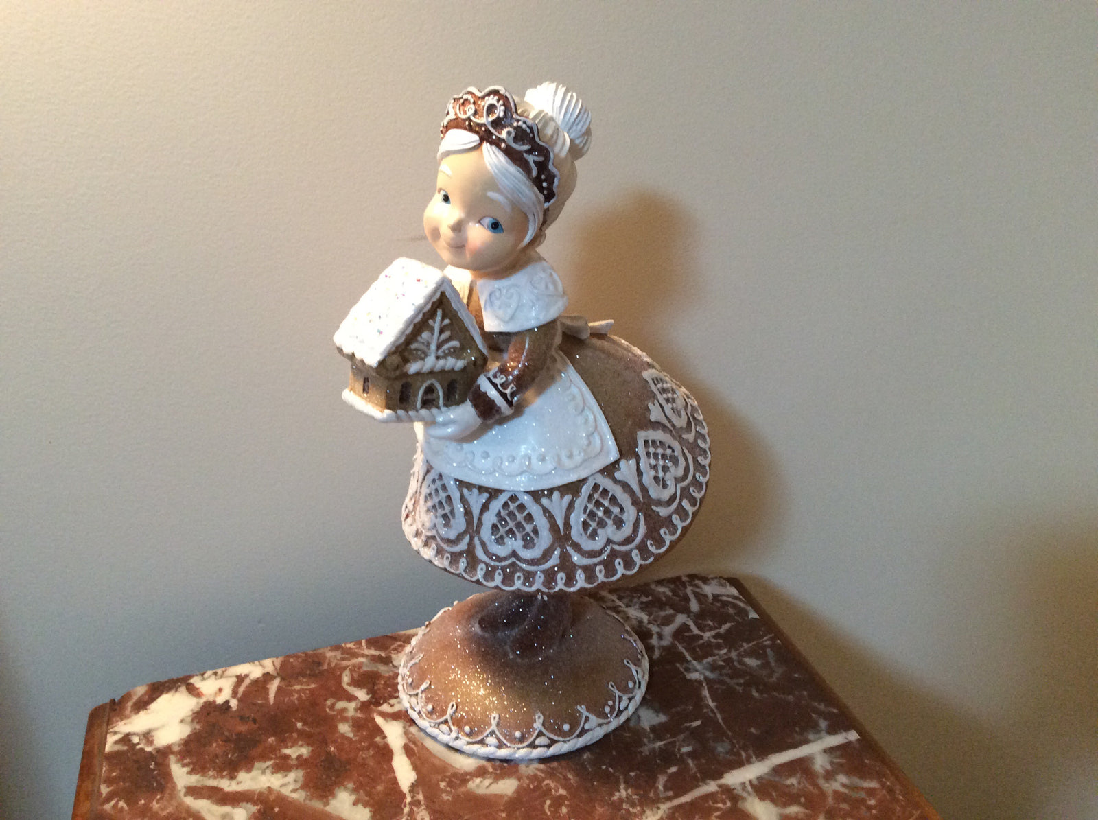  Mrs Claus Gingerbread