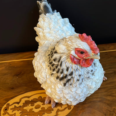  Figurine - Hen Sitting White