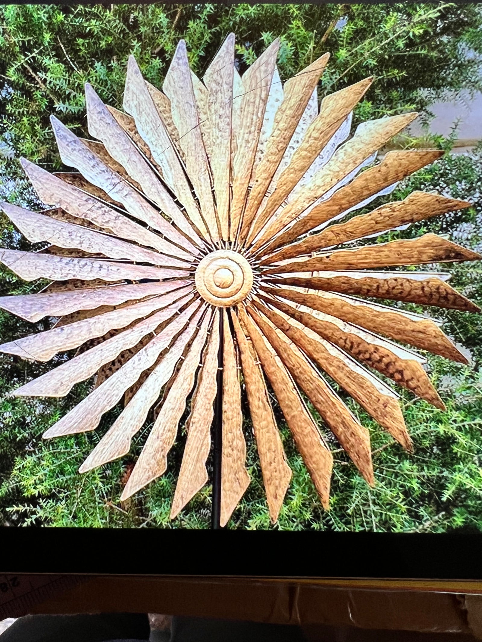  Stunning Golden Sword Spinner